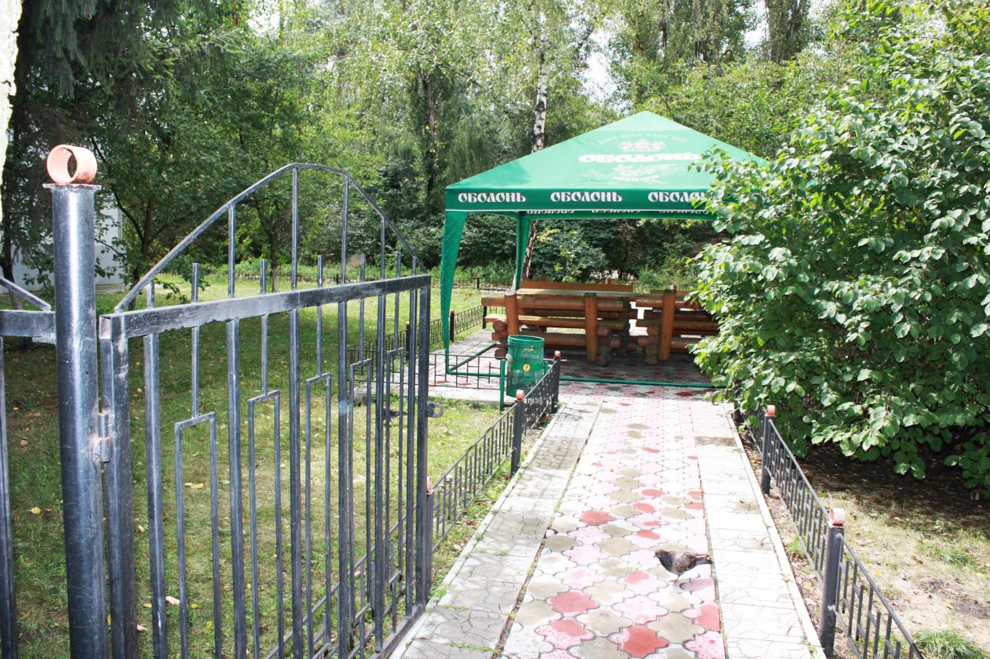 Albergue Vydubychi Kiev Exterior foto